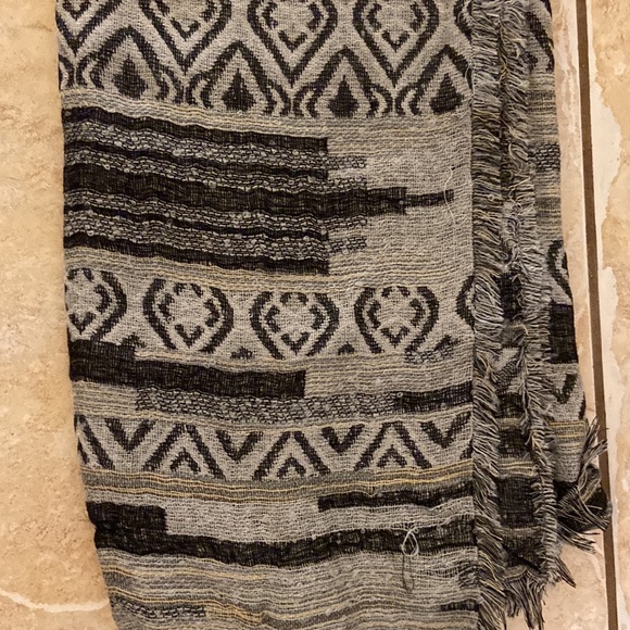 Scarf - Picture 2 of 2